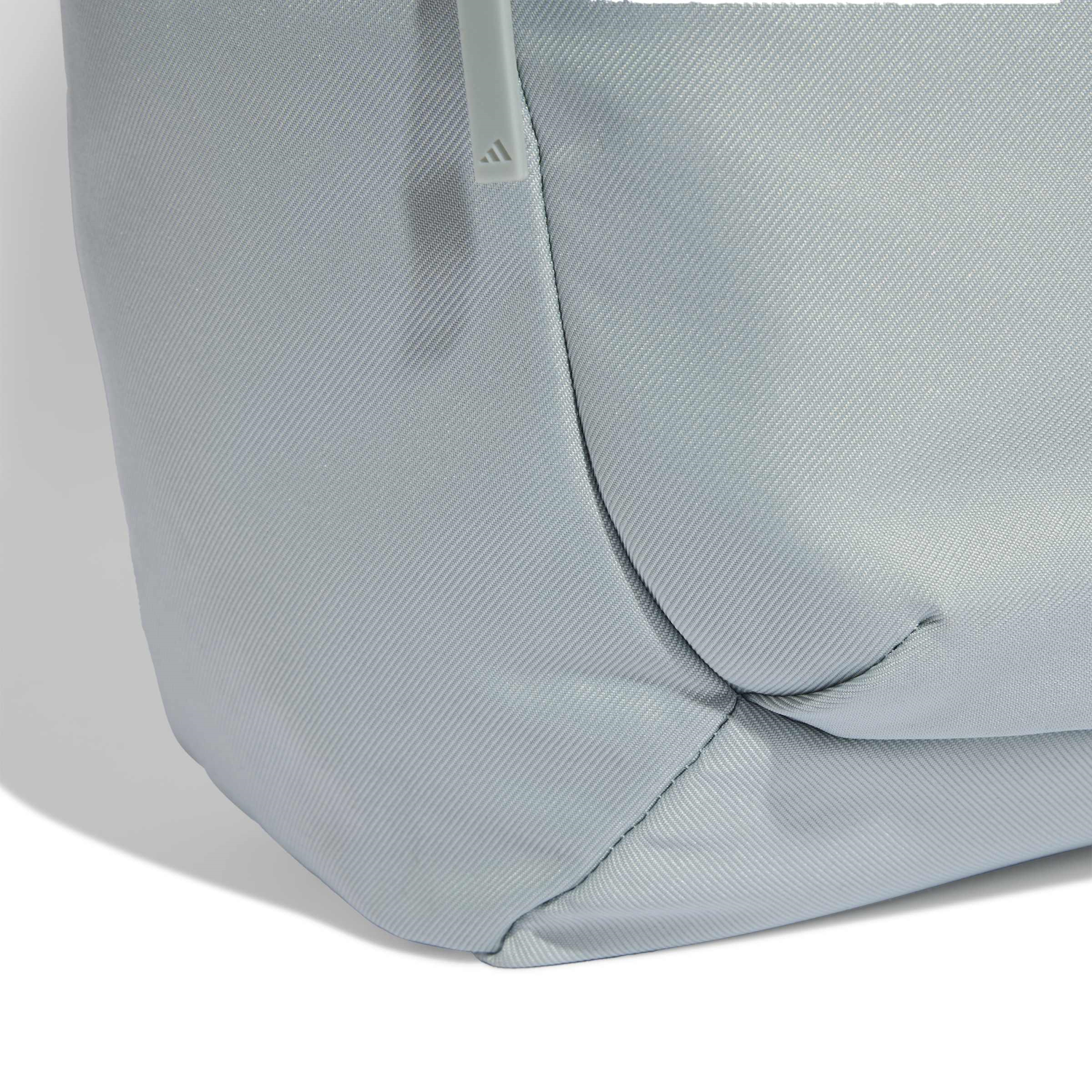 png_1500x1500_70756154